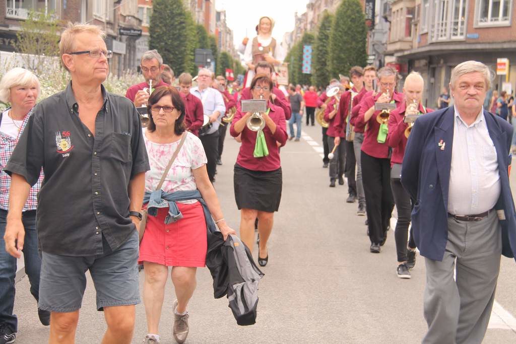 De stoet van de 46st meyboom Leuven