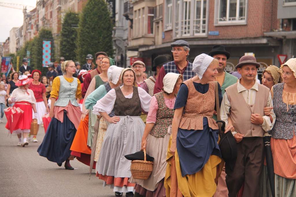 De stoet van de 46st meyboom Leuven