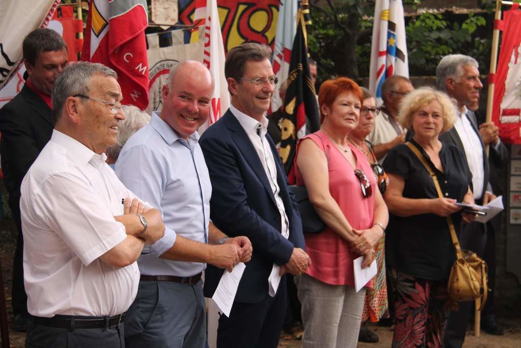 Het stadbestuur op Abraham en kamerood sestig viering