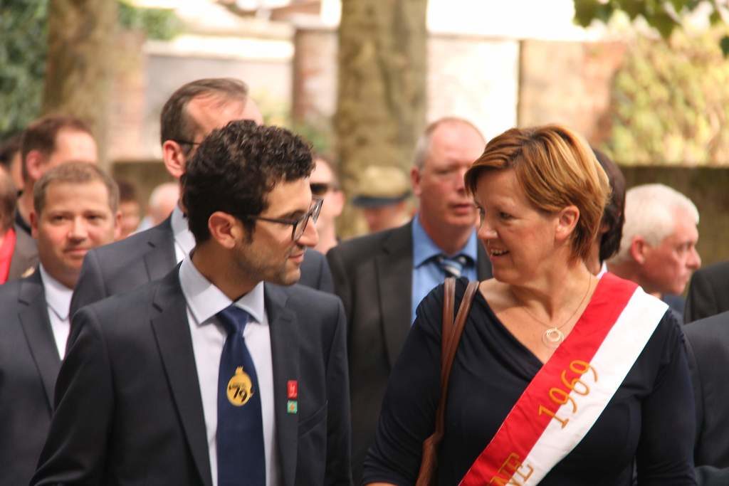 De burgemeester is ook bij de mannen van het jaar op Abraham en kamerood sestig viering