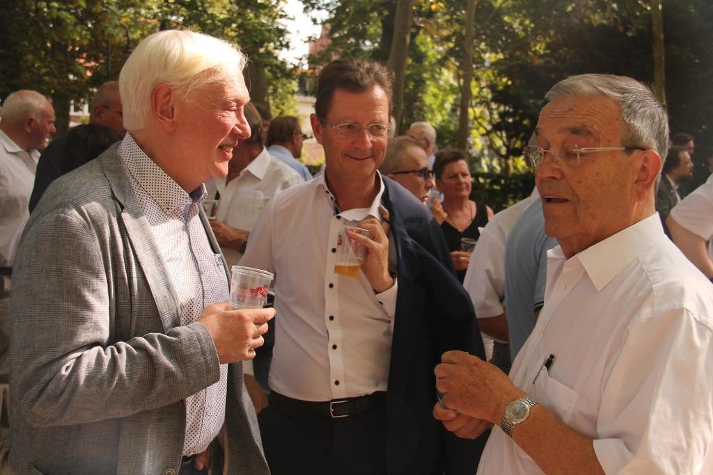 Het stadsbestuur op de Abraham en kamerood sestig viering