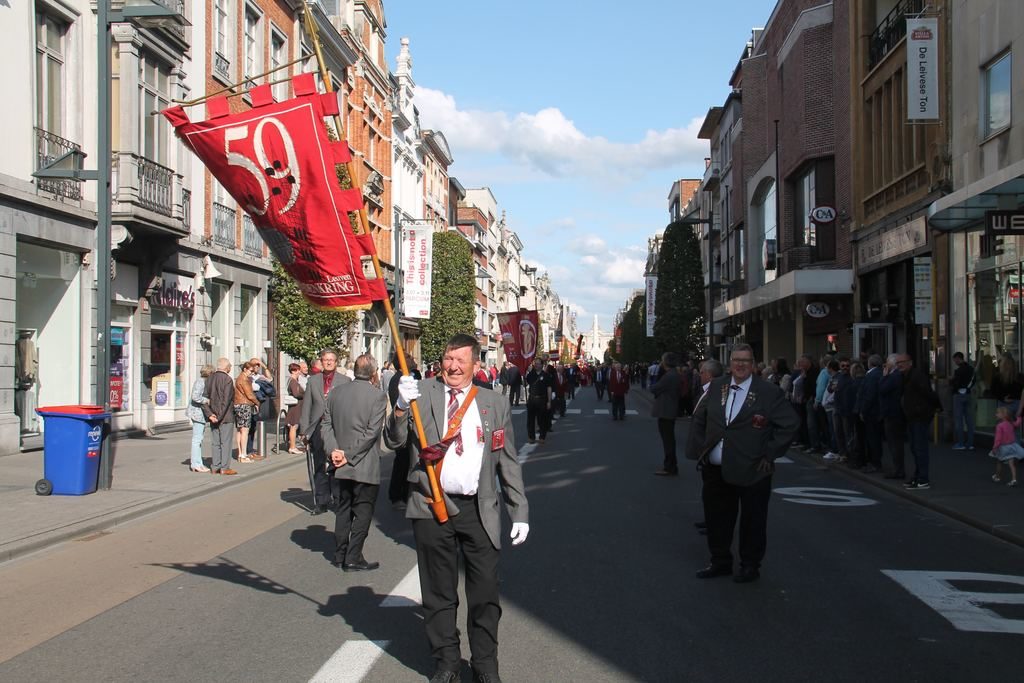 De mannen van 59 op de 64ste jaartallendag